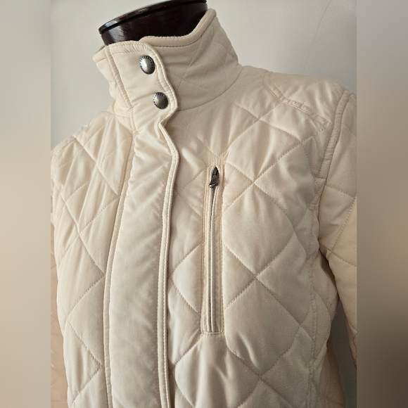 RALPH LAUREN Women's Cream Quilted Lightweight Puffer Jacket. Size medium - Picture 6 of 13